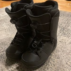Used Mens Snowboarding boots